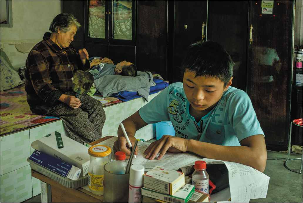 陪孩子挣钱哪个重要?父母最大的悲哀莫过于养不出感恩的孩子