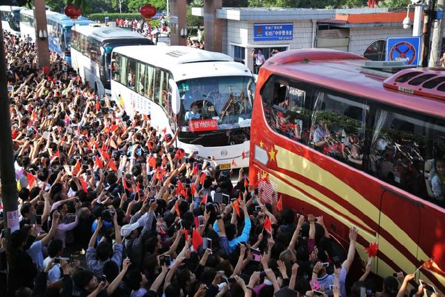 毛坦厂整体实力强吗?全国排名多少?和衡水中学相比哪个更强?