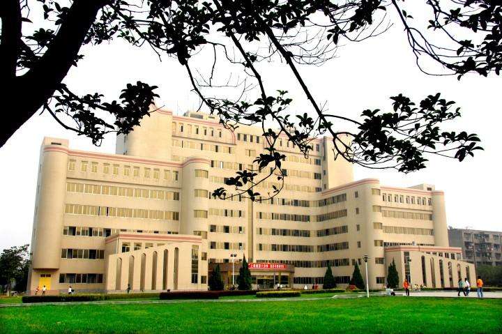 长江大学工程技术学院怎么样是几本?一年学费多少宿舍环境好不好