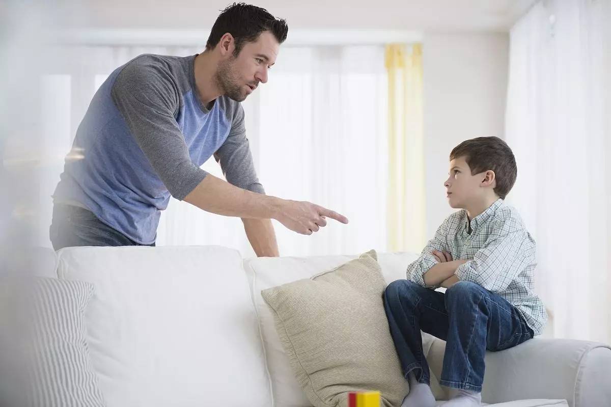 孩子必须知道的家教有哪些?几种行为说明没家教不看后悔