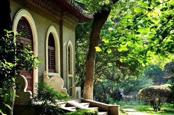 南京大学有多厉害现在排名多少你知道吗?南京大学最牛的专业揭秘