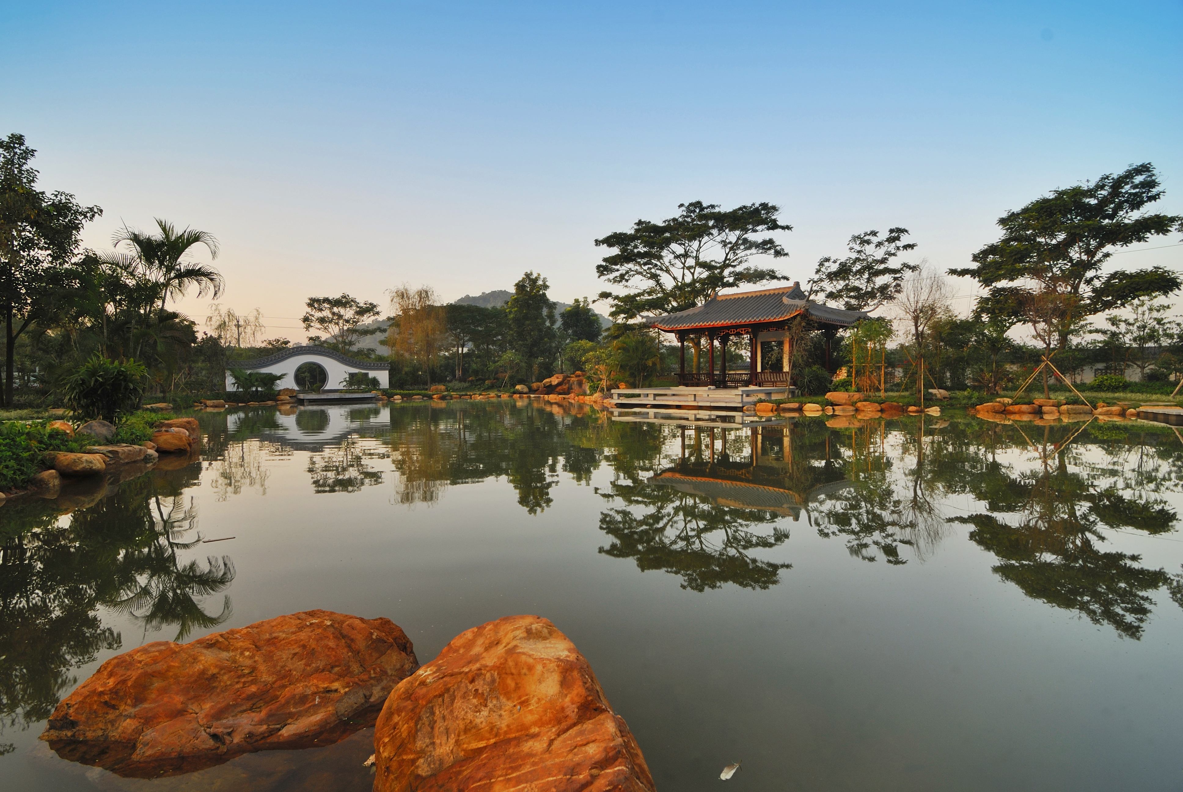 �㶫������ó��ѧ�Ϲ���ѧԺ��ô���Ǽ����������߶���ѧ�ѹ���