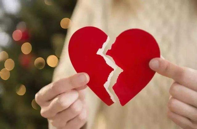 高考后父母扎堆离婚你怎么看?高考父母离婚对孩子的影响多大