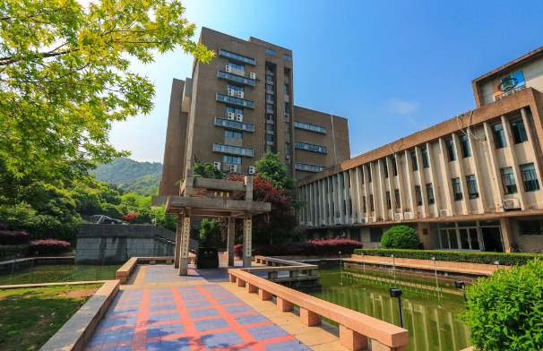 浙江大学排名全国第几有多难考?浙江大学宿舍条件如何图片内景