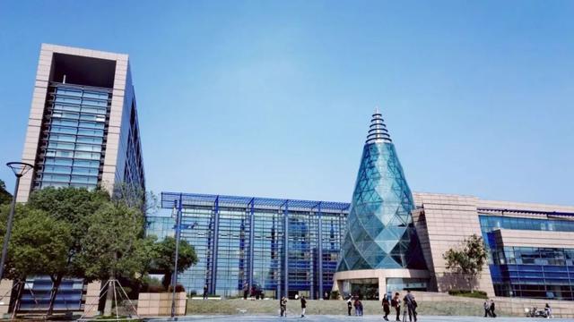 浙江大学城市学院学费是多少?浙大城市学院是独立学院吗属于几本