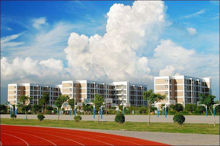 北京航空航天大学北海学院怎么样是几本?是公办还是民办学费多少