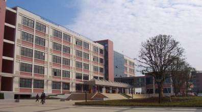 武汉纺织大学外经贸学院怎么样好不好是几本?宿舍环境学费贵吗