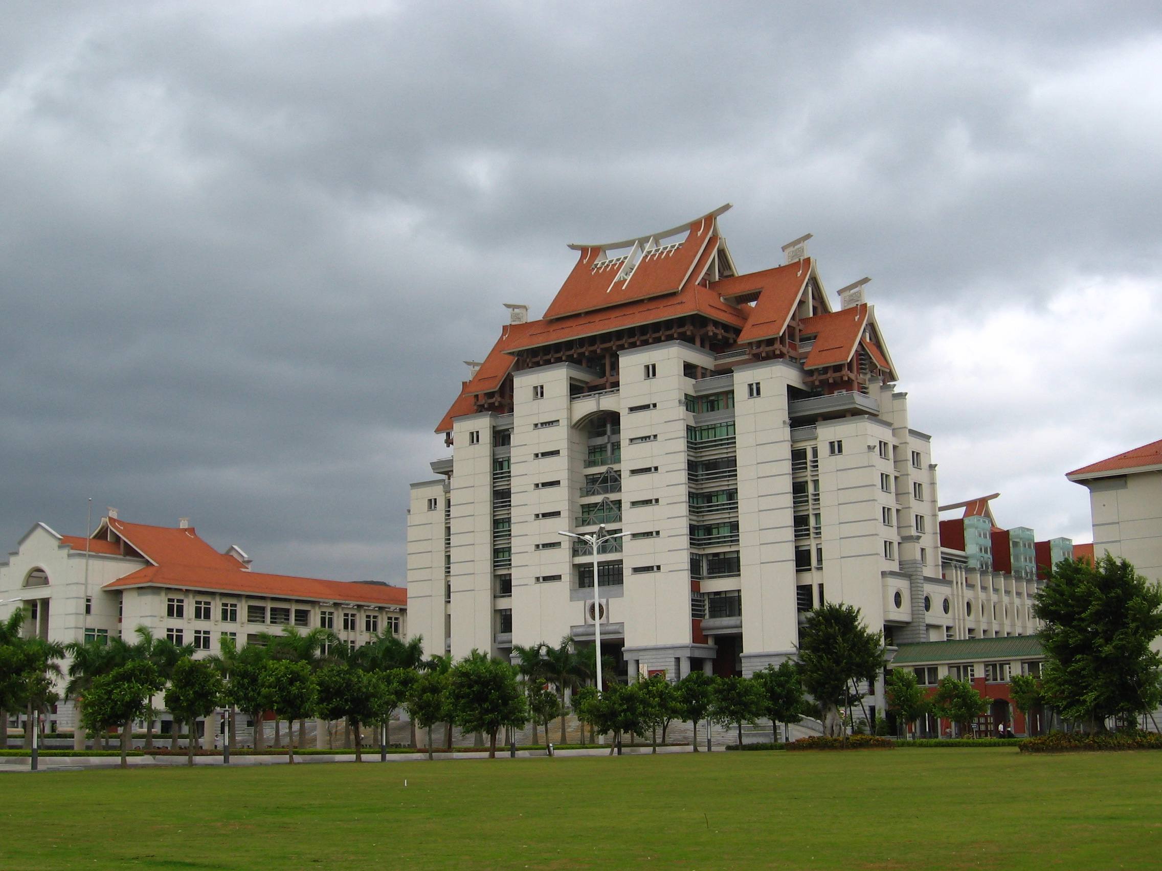 厦门大学嘉庚学院怎么样是几本值得读吗?宿舍图片一年