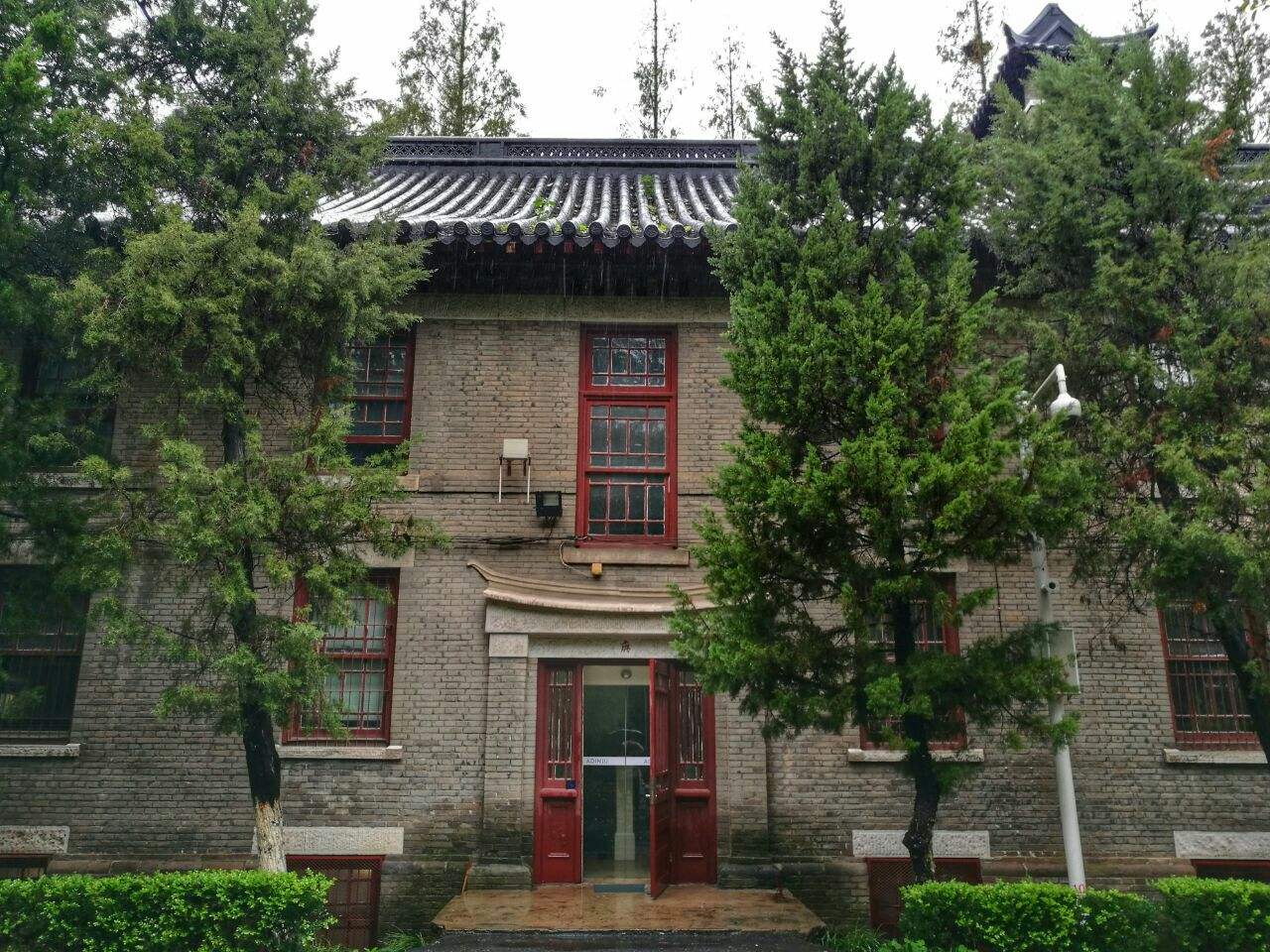 南京大学怎么样排名全国第几?南京大学的王牌专业有哪些?
