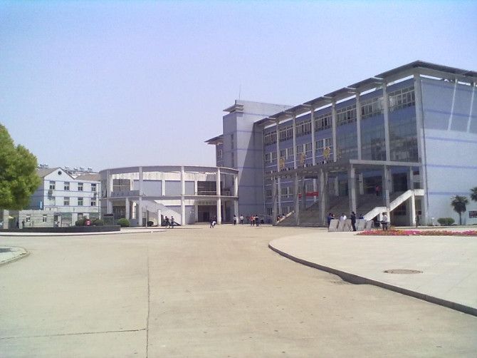 安徽农业大学经济技术学院怎么样是几本?宿舍条件好不好学费多少