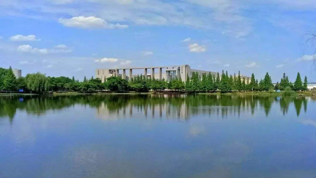 西华大学排名第几?是几本?王牌专业是什么?宿舍条件怎么样?