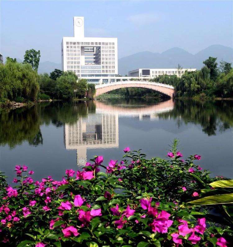 重庆师范大学是什么层次的大学?口碑如何?最好专业?宿舍条件?