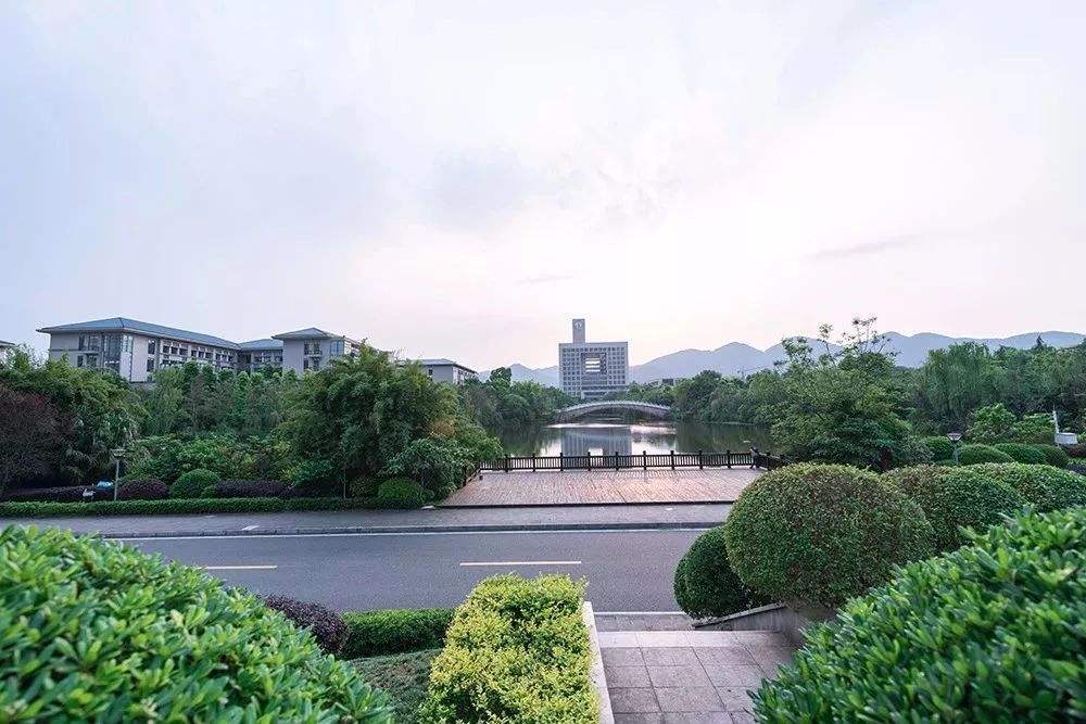 重庆师范大学是什么层次的大学?口碑如何?最好专业?宿舍条件?