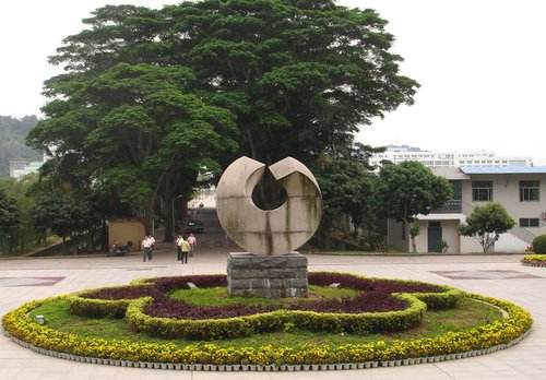 ����ũ�ִ�ѧ�Ǽ����ò���?ʦ������������211��?����Щ����רҵ