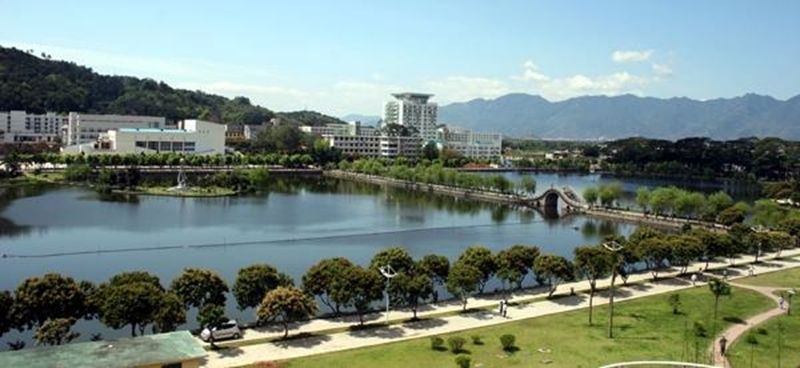 福建农林大学金山学院好吗是几本?宿舍条件好不好?一年学费多少