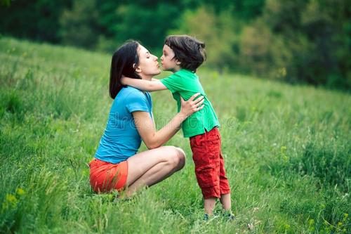 如何改善家庭亲子关系试试这5招?叛逆期如何搞好亲子关系