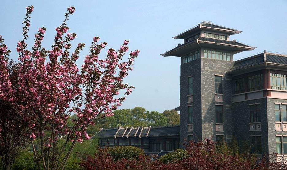 湖北文理学院实力如何?什么档次?优势专业是什么?学费多少?