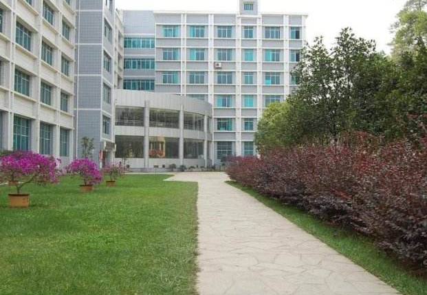 ����ʦ����ѧ����ѧԺ��ô��ѧ���Ƕ��٣��Ǽ�������Щ����רҵ��