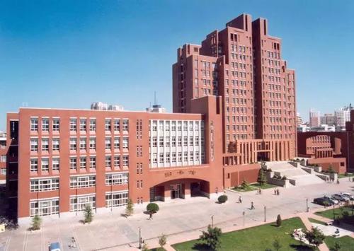 天津医科大学是几本是211?师资排名揭秘?有哪些强势专业好就业吗