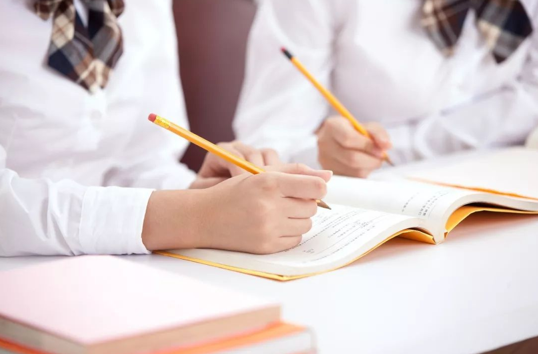 ���Ӳ��벹�ε�ԭ������Щ�����ڲ��εĺ��ӳɼ�Ϊ�β�������