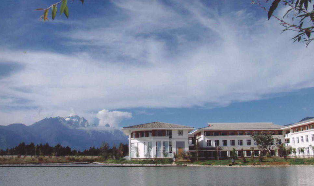 ���ϴ�ѧ�����Ļ�ѧԺ��ô��ʦ��������Σ��Ǽ�������רҵ����Щ