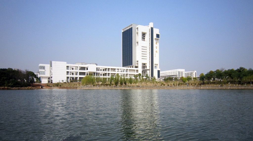 江西大学怎么样是几本?最新排名全国第几?有哪些王牌专业?