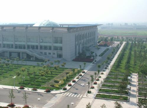 ɽ��ũҵ��ѧ�Ͽɶȸ��������ڼ���ʵ����������ǿרҵ����Щ��