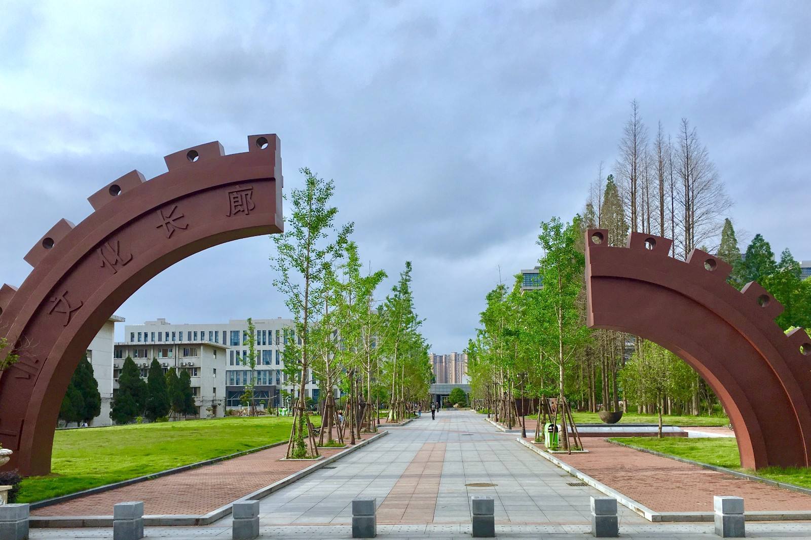 湖北工业大学很厉害吗?是几本?最强专业是什么?学费多少?