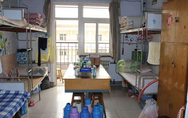 青岛大学怎么样是几本?排名全国第几?宿舍条件好不好?