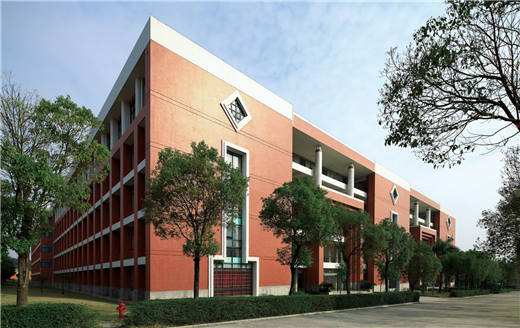广东财经大学华商学院好吗是几本?学校很差吗排名多少?学费多少钱