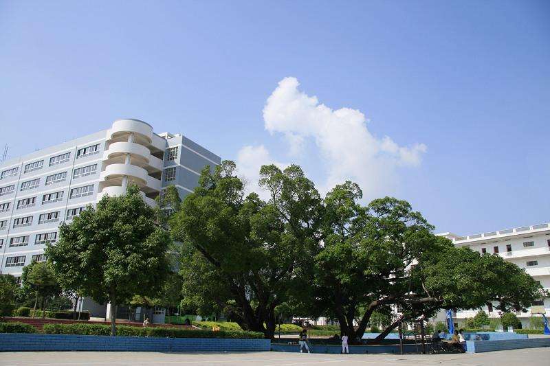 赣南师范大学科技学院国家认可吗?排名第几?学费多少?宿舍条件