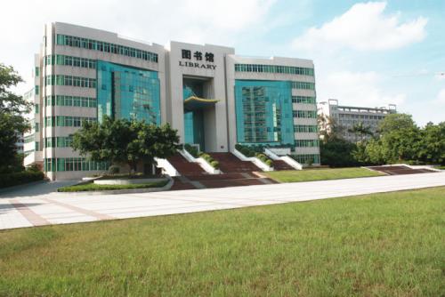 广东石油化工学院怎么样好不好是几本?宿舍环境如何一年学费多少