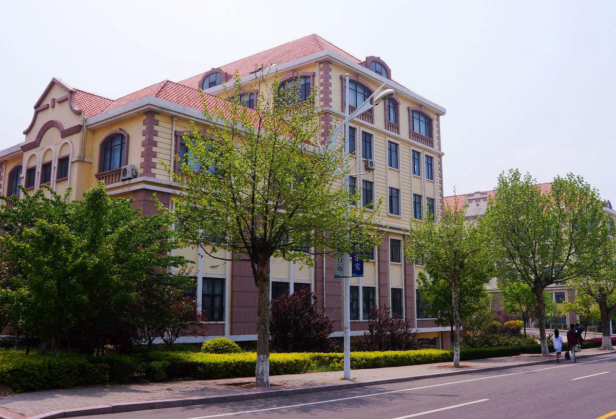 中国海洋大学研究生院在哪个校区?宿舍条件好不好?专业目录介绍