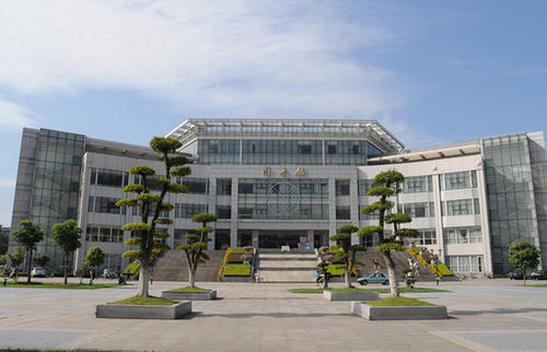 中南财经政法大学研究生院在哪个校区?考研难吗?专业目录介绍