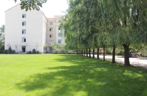 内蒙古师范大学鸿德学院全国排名第几?宿舍条件好不好?王牌专业