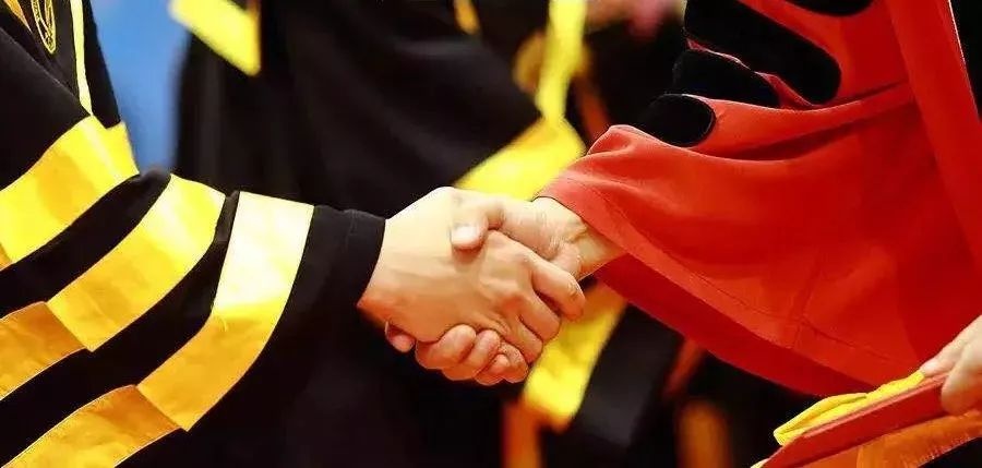 读研哪三种导师不能选千万别踩雷了?考研学校重要还是导师重要