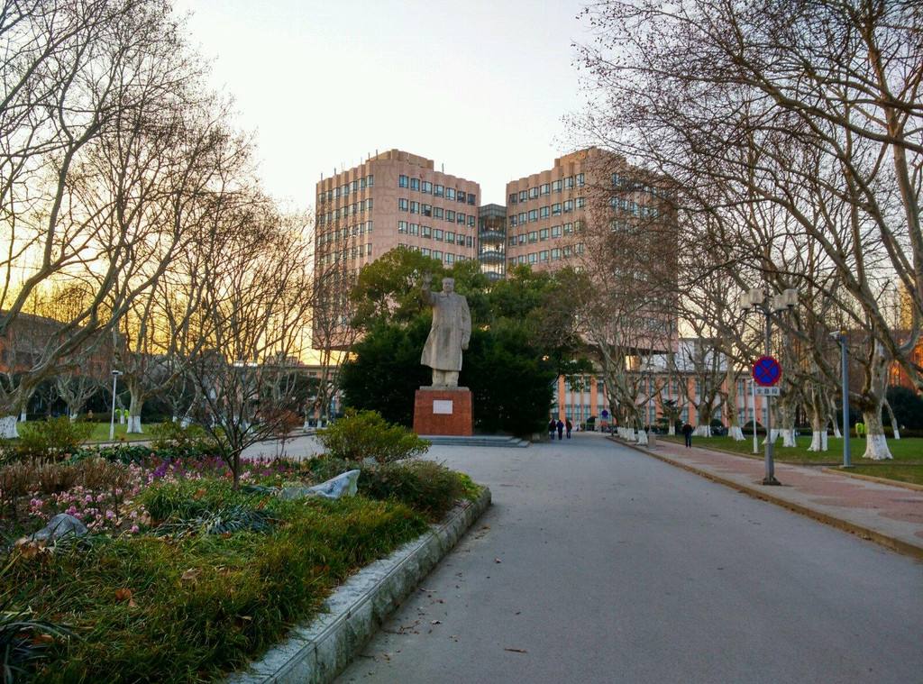 同济大学研究生院在哪个校区?宿舍条件好不好?有哪些招生专业目