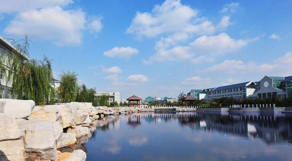 Ϋ��ҽѧԺѧ�������Ǳ�����?ɽ�����ҽѧԺ����Ϋ��ҽѧԺ�ڼ�