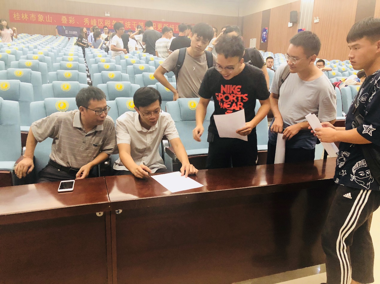 研究生导师怎么选有哪些套路?读研哪三种导师不能选否则误终身