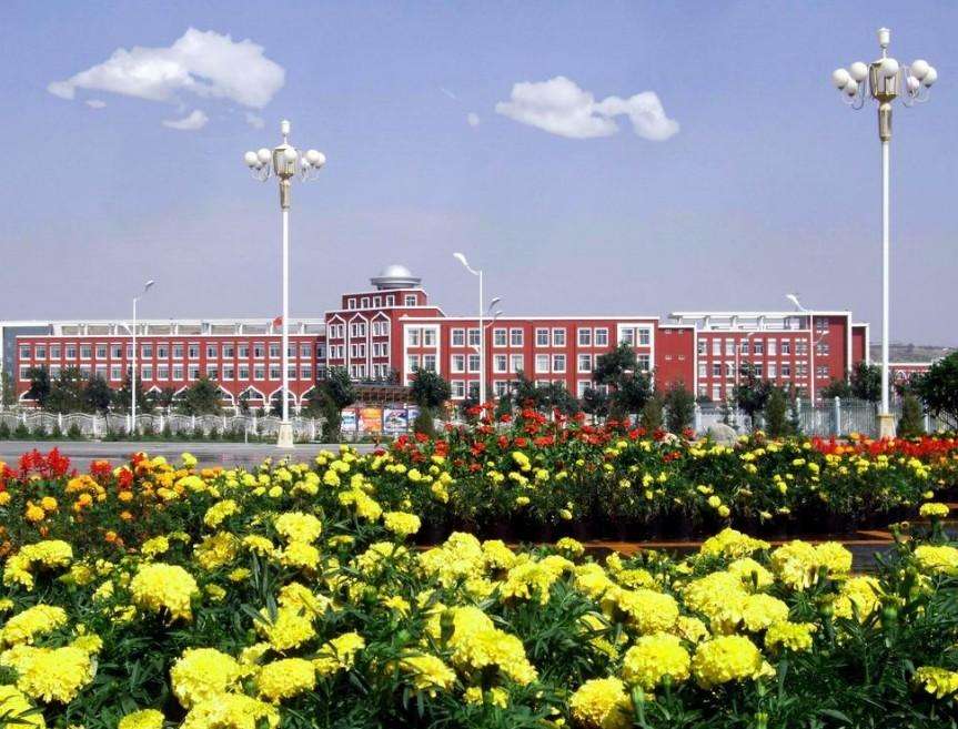 ����ʦ��ѧԺ�Ƕ���ѧԺ�������ڼ�����ҵ���������������Ƭ