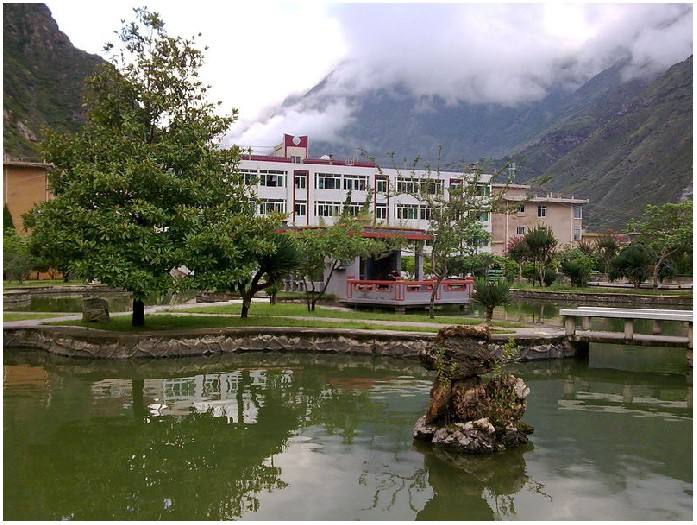 �Ĵ�����ѧԺ���׺ò��ã���ҵǰ��������ѧ�Ѷ��٣����ỷ�����