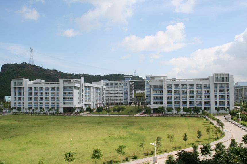 玉林师范学院怎么样很烂吗是几本?学院风气好不好?多少分可以进