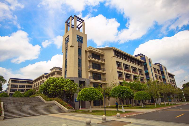 东莞理工学院城市学院好吗是几本?学费多少宿舍条件如何真实照片