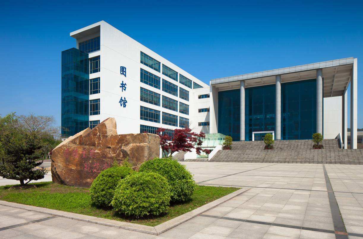 南京信息职业技术学院实力如何?排名第几?就业前景及宿舍环境