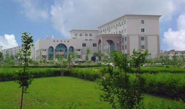 鞍山师范学院排名第几?学校怎么样是几本地址在哪?学费多少贵吗