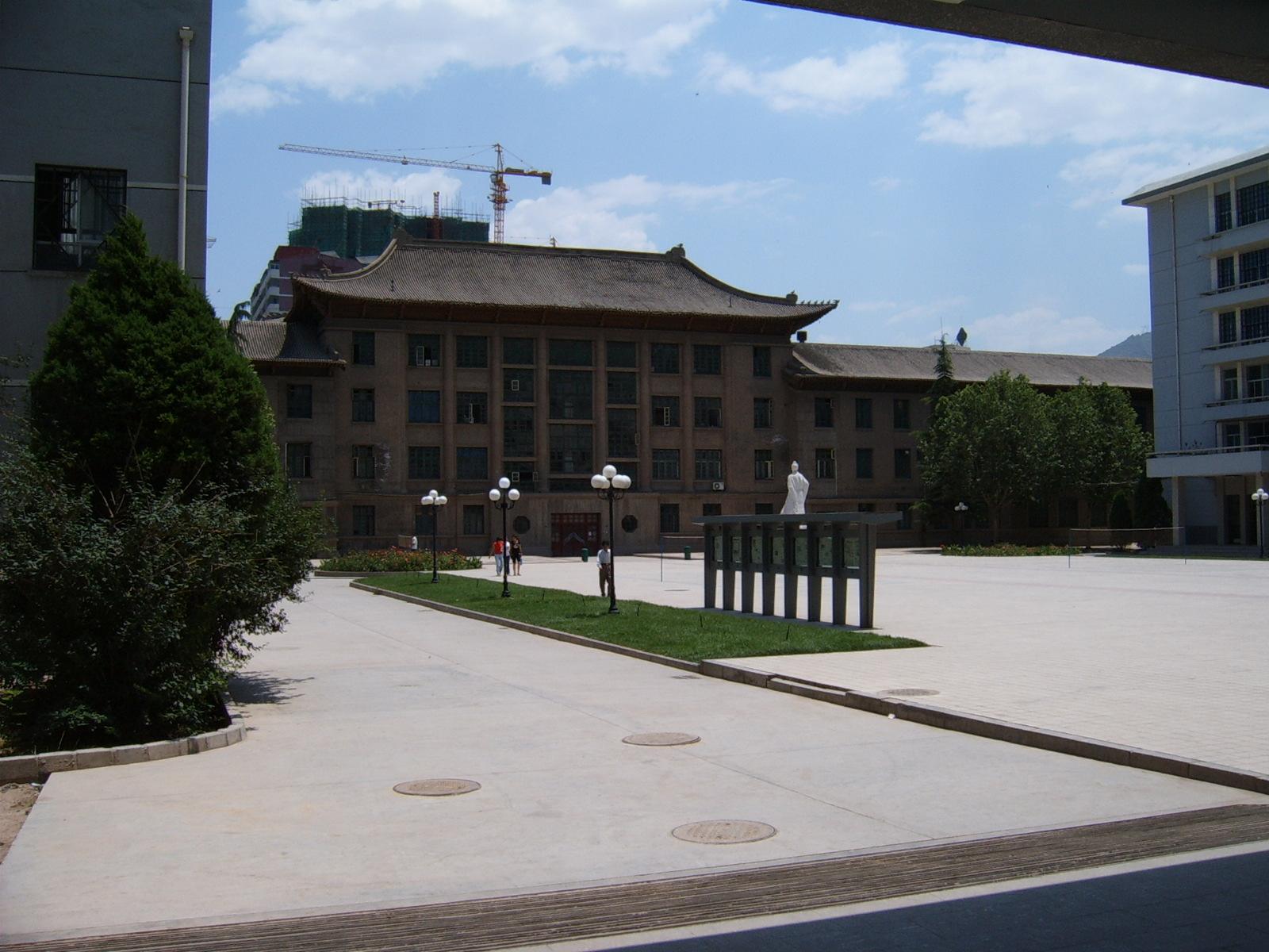 甘肃医学院有专科吗?怎么样?就业前景如何?宿舍条件怎么样?