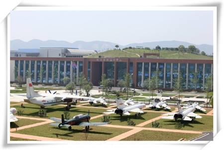 长沙航空职业技术学院是军校吗?值得读吗?毕业去向及学费贵吗?