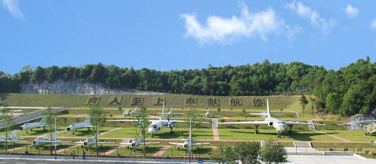 长沙航空职业技术学院是军校吗?值得读吗?毕业去向及学费贵吗?