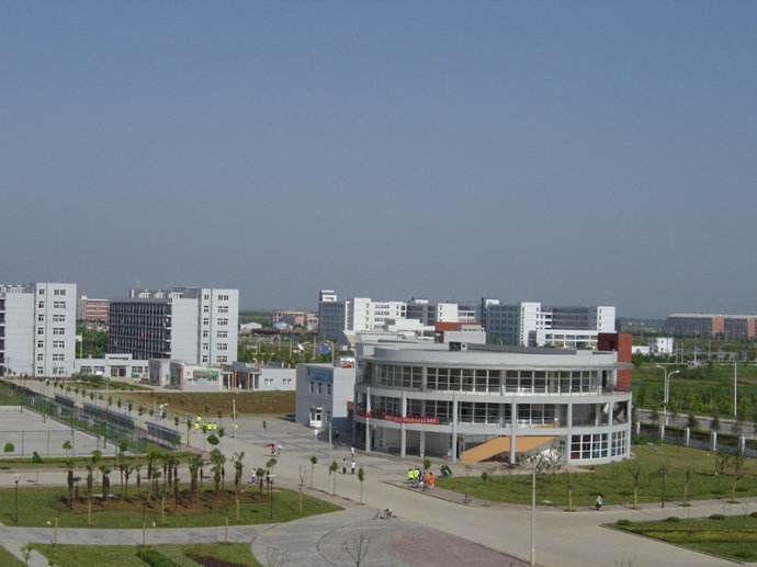 �ߺ�ְҵ����ѧԺ�ǹ���ѧУ����ô������ʲô��רҵ��ѧ�Ѷ���