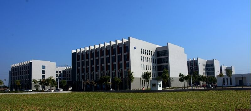 陕西国际商贸学院是三本吗?学费贵不贵?就业率高吗?最好专业?